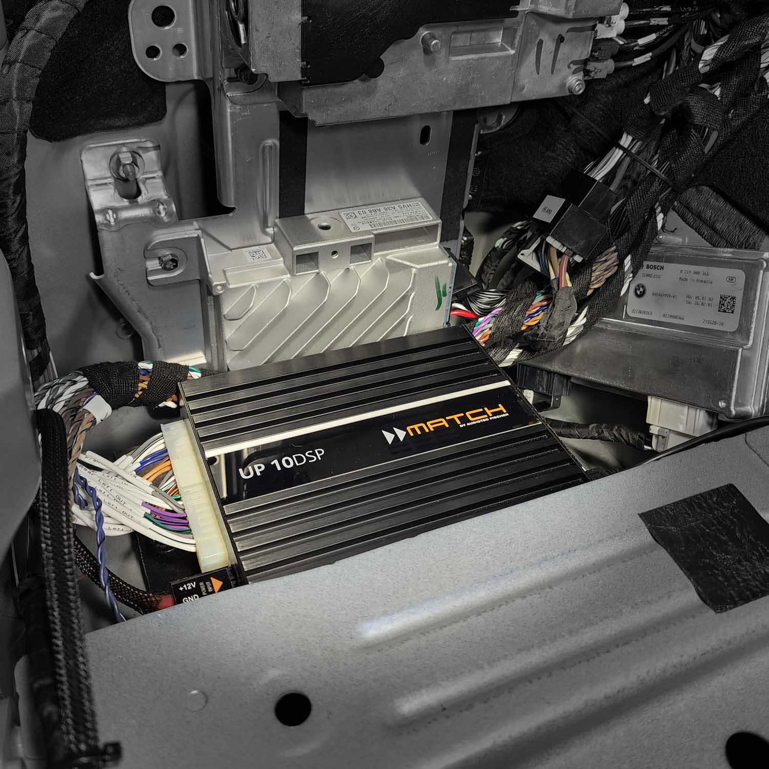 MATCH UP 10DSP With MEC ANALOG IN - 10 Channel PnP DSP Amplifier | 10 High-Level Inputs