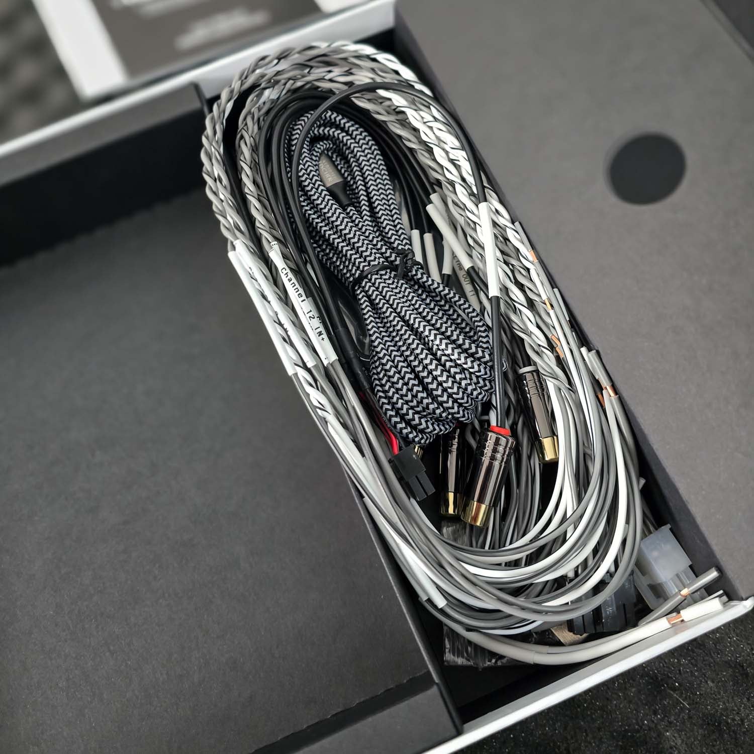 HELIX NEXT V EIGHT DSP ULTIMATE - 8 Channel Amplifier 12-High Level Inputs | 14ch DSP