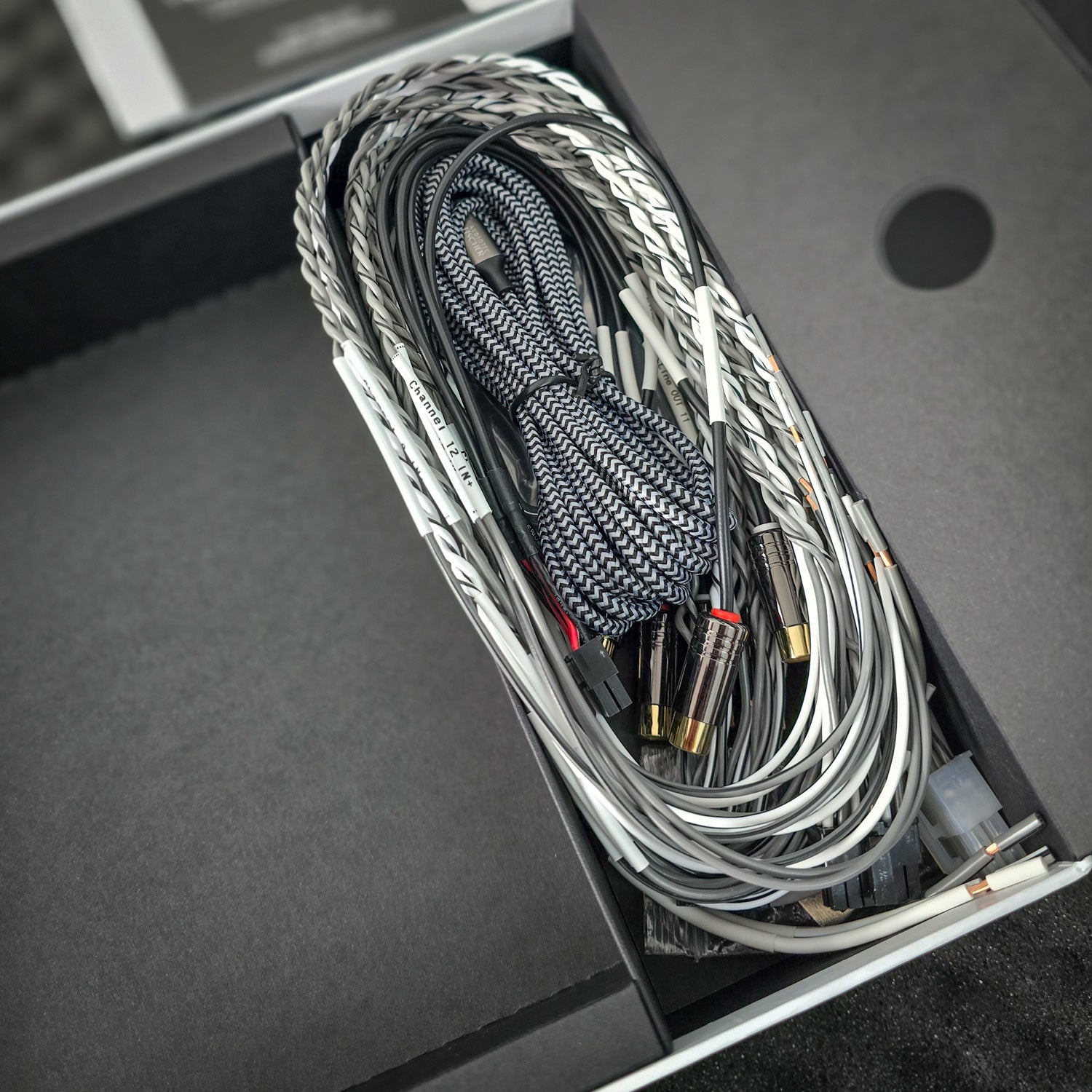 HELIX NEXT V EIGHT DSP ULTIMATE - 8 Channel Amplifier 12-High Level Inputs | 14ch DSP