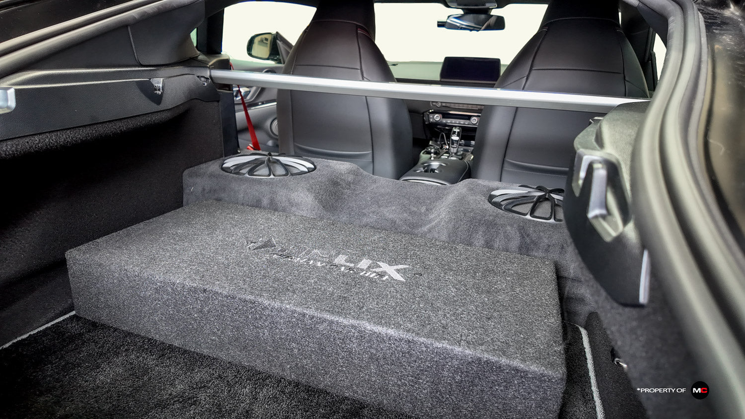 Toyota GR Supra (2019-) JBL - Boot Bench Subwoofer Amplified Package | HELIX IK ES10.1-DVC2