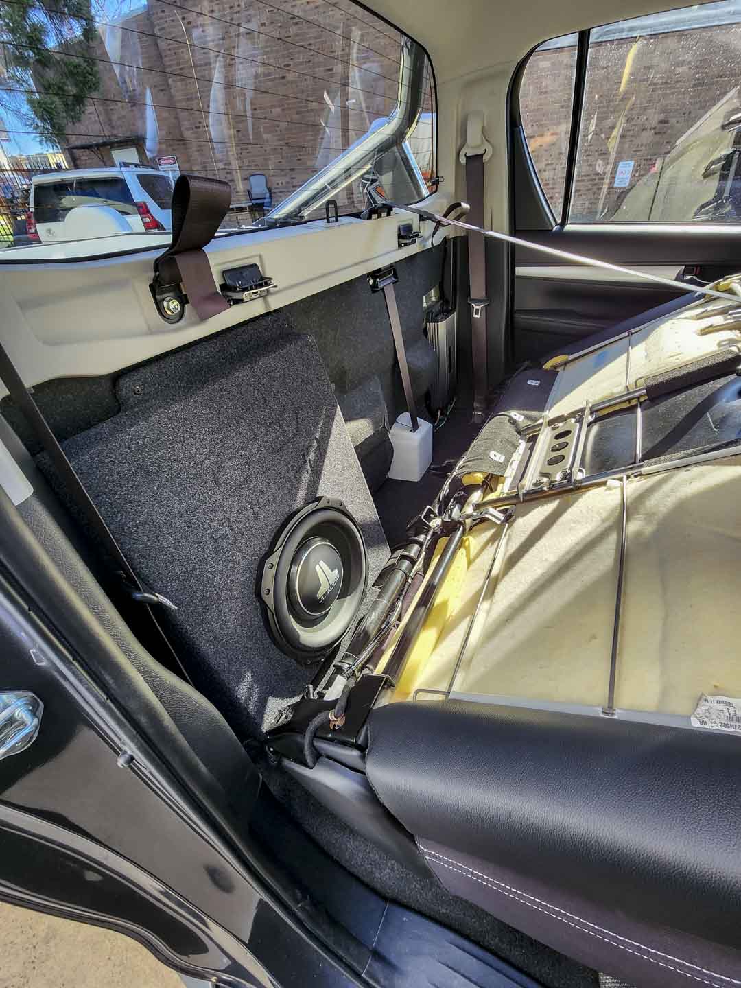 BASSER Toyota Hilux 2015-2024 - 10" Premium Fit-Box Subwoofer MDF Enclosure 15L