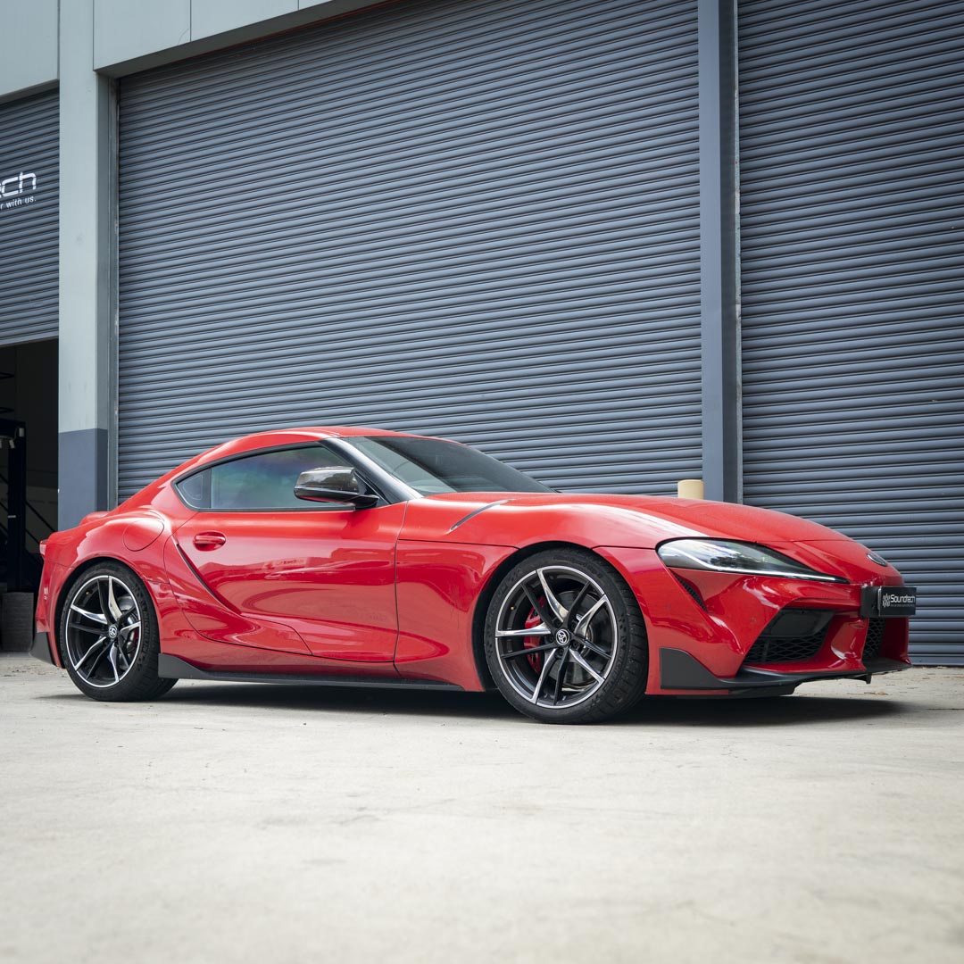 Toyota GR Supra (2019-) JBL - Boot Bench Subwoofer Amplified Package | HELIX IK ES10.1-DVC2