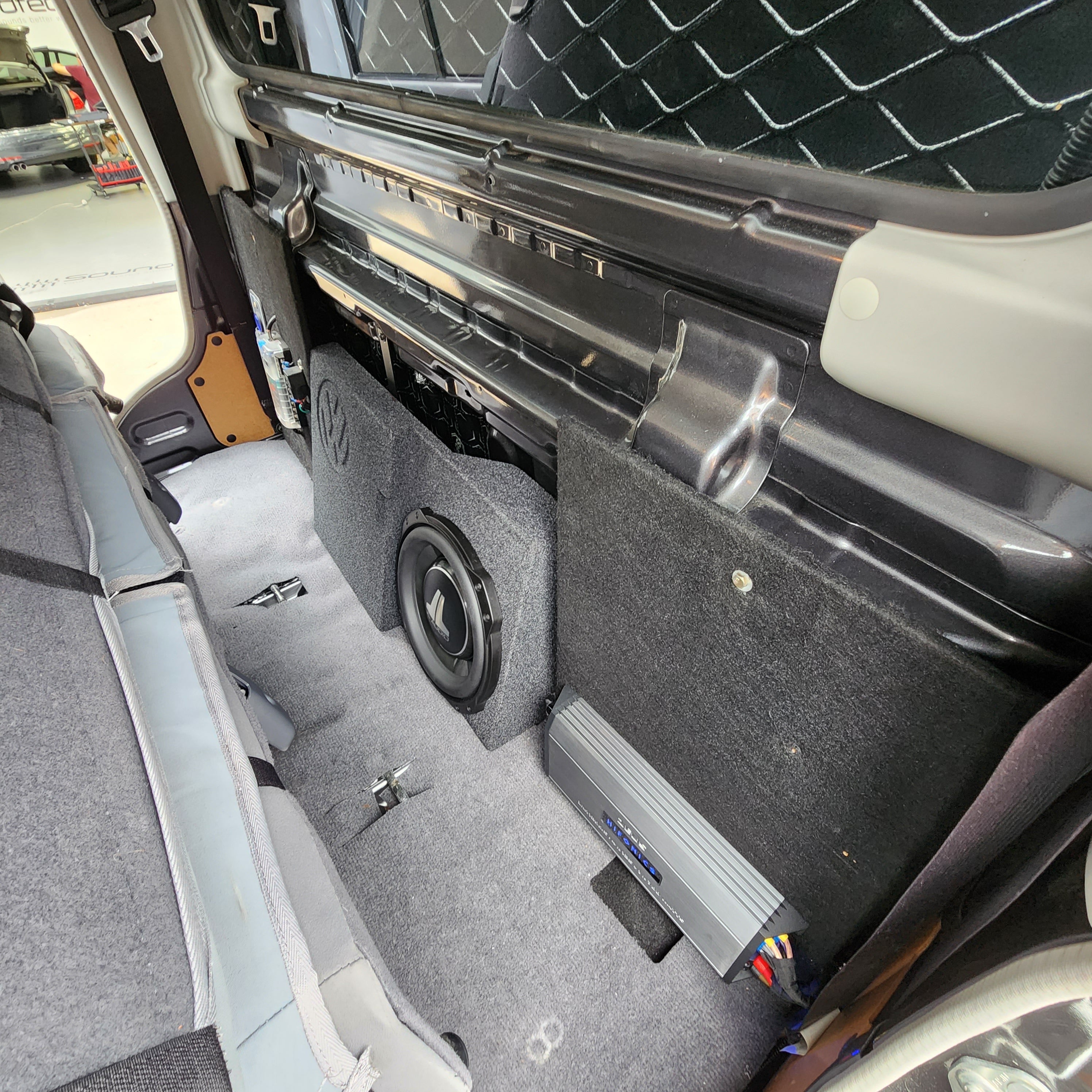 BASSER Toyota Land Cruiser 79' Dual Cab (Left) - 10" Fit-Box Subwoofer Enclosure 12L