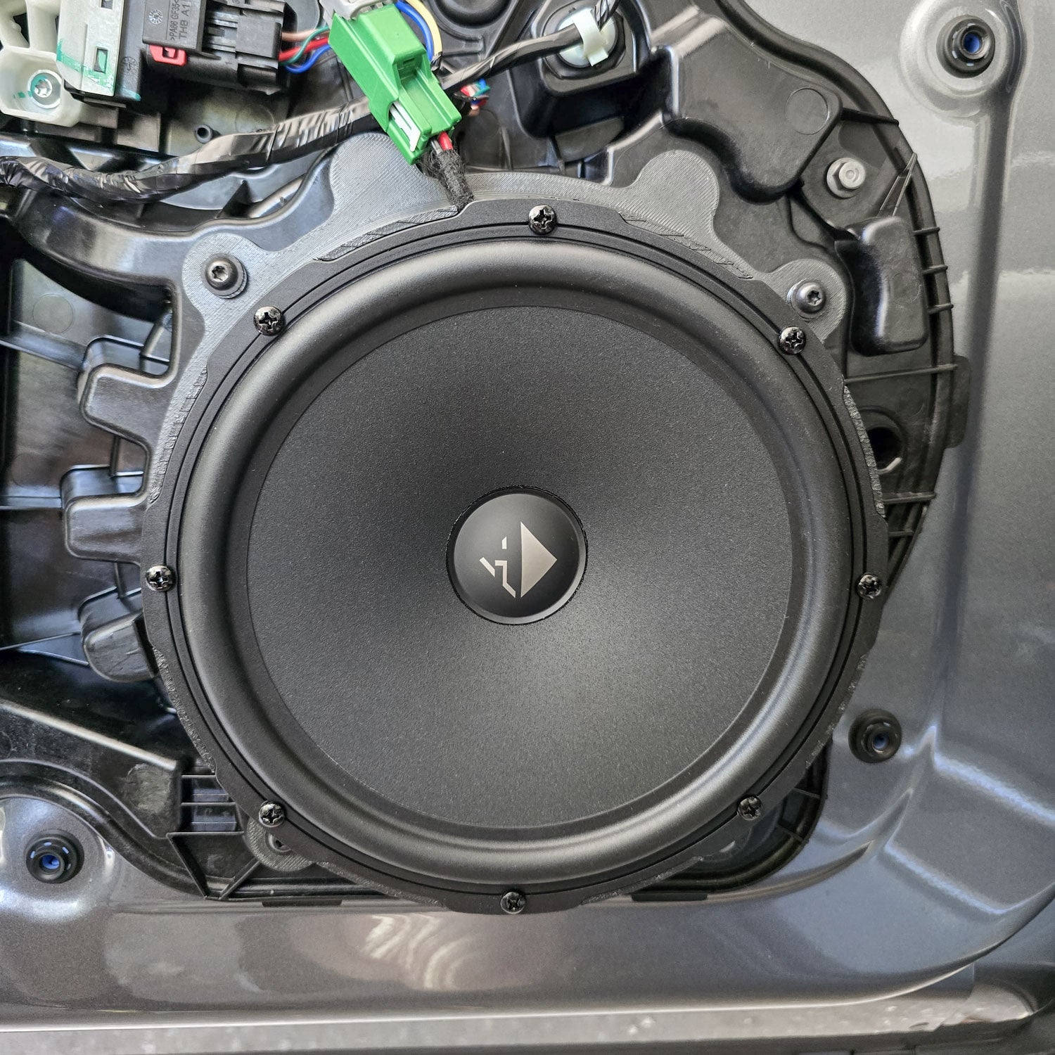 Tesla Model Y RWD - Front Speaker Upgrade Package | HELIX Ci3