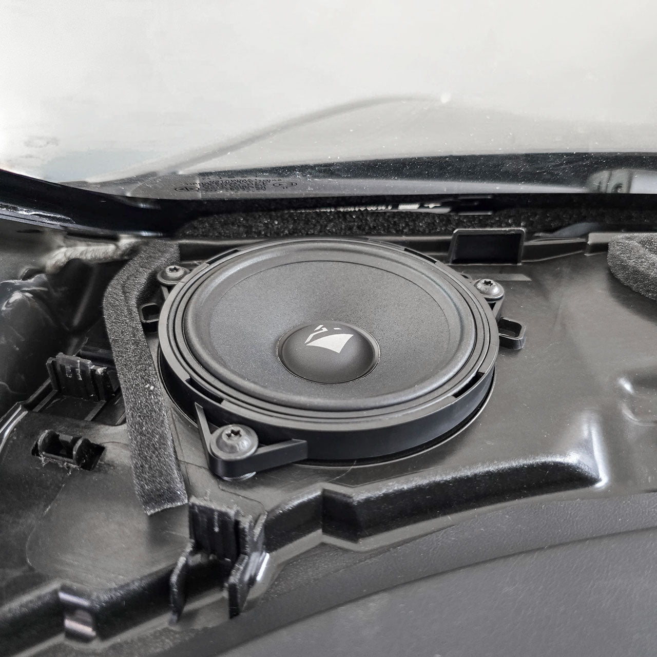 Tesla Model Y RWD - Front Speaker Upgrade Package | HELIX Ci3