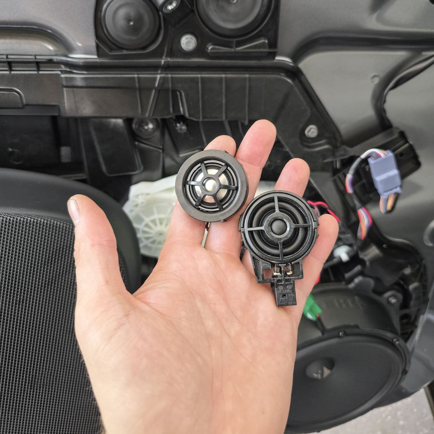 Tesla Model Y RWD - Front Speaker Upgrade Package | HELIX Ci3